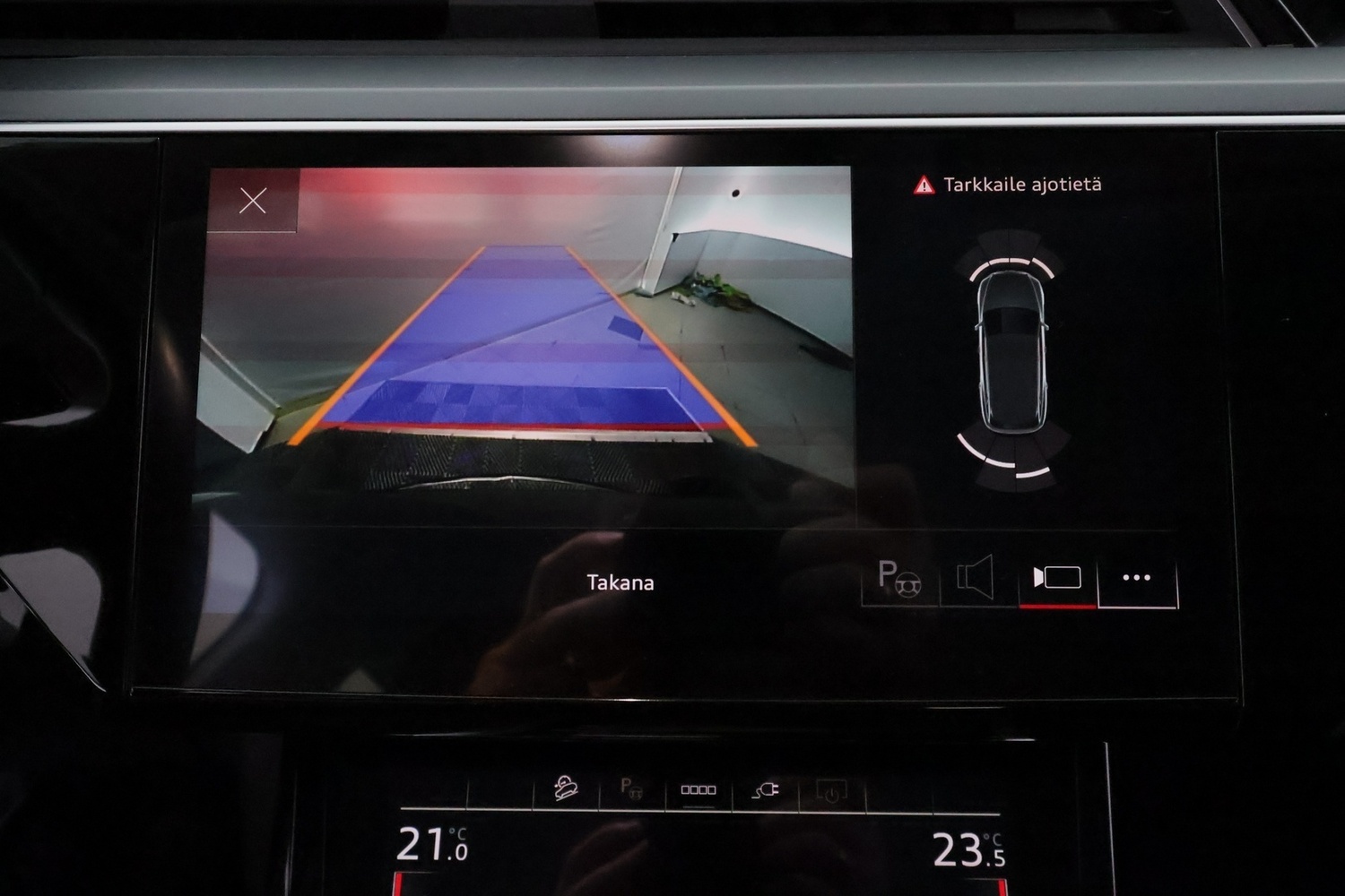 Audi Q8 e-tron vaihtoauto