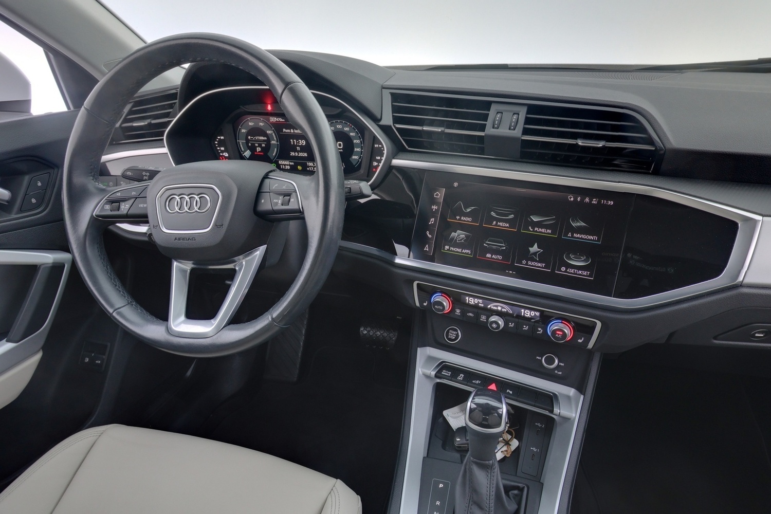 Audi Q3 vaihtoauto