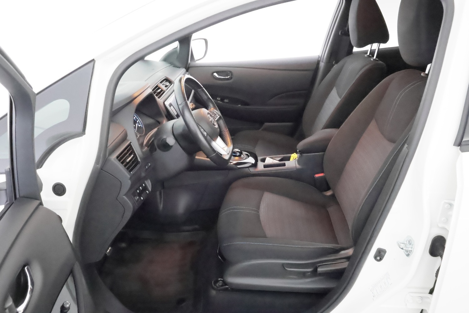 Nissan Leaf vaihtoauto