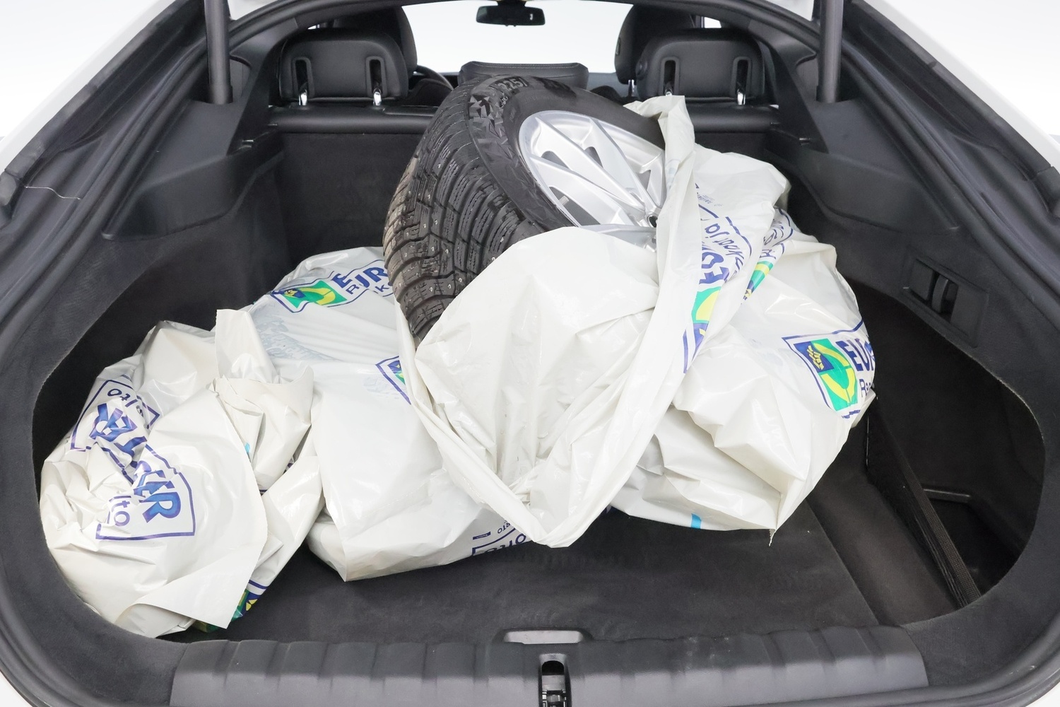 BMW i4 vaihtoauto