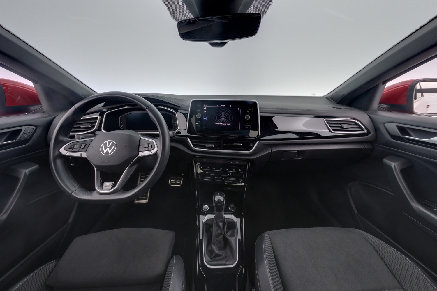Volkswagen T-Roc vaihtoauto