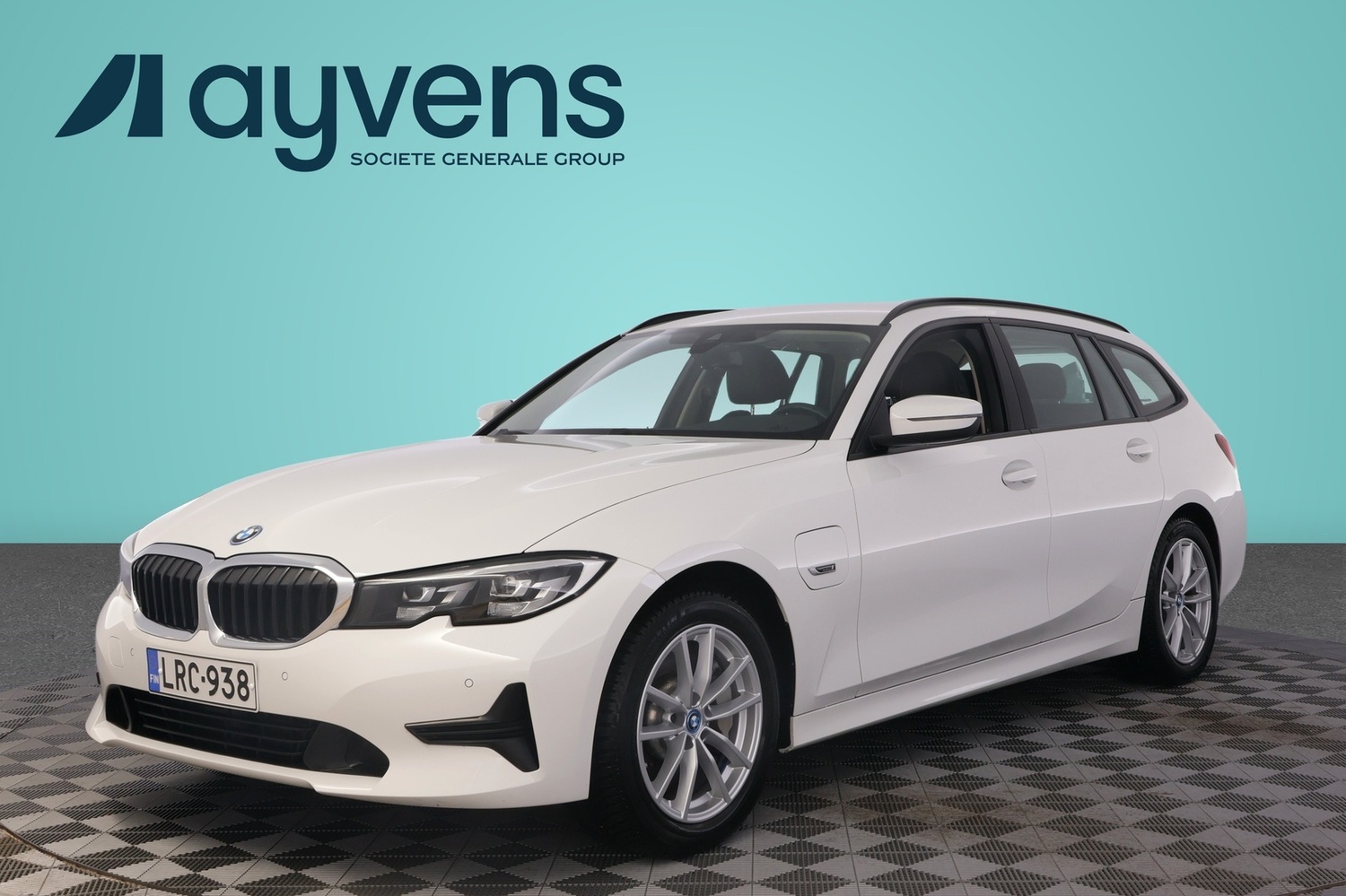 BMW 330 vaihtoauto