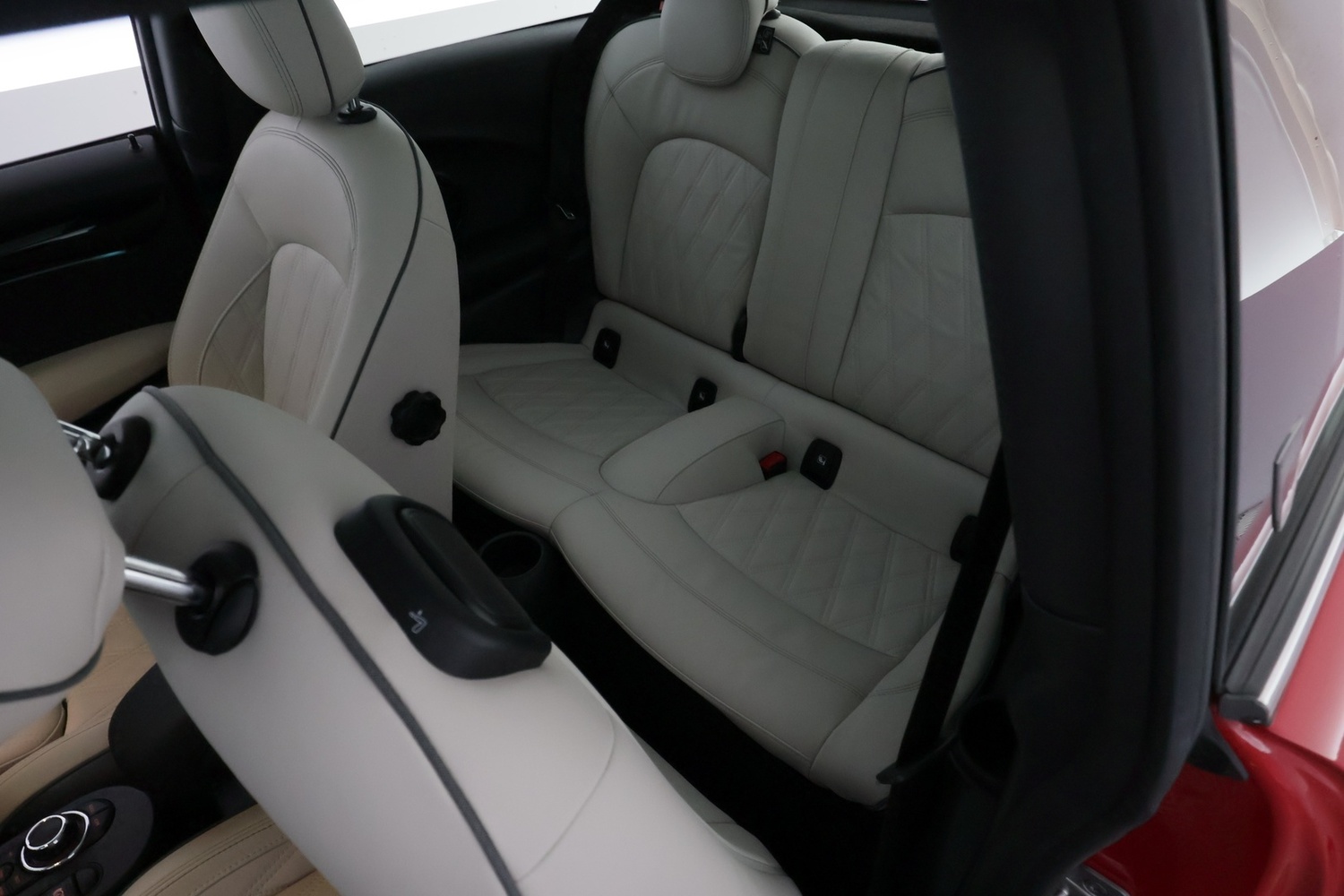 Mini Hatchback vaihtoauto
