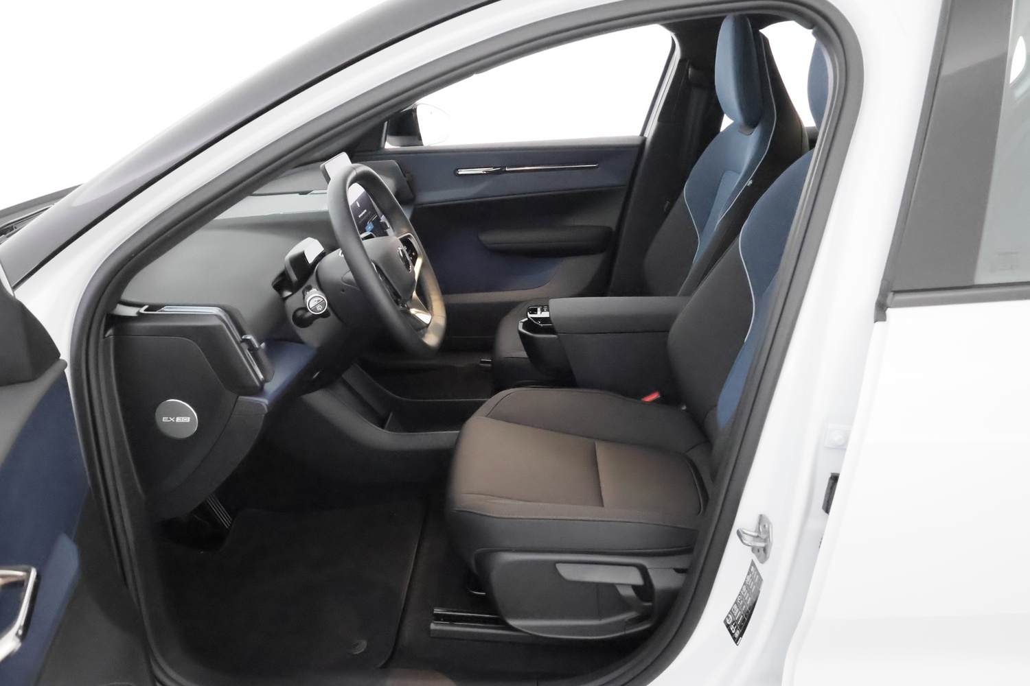 Volvo EX30 vaihtoauto