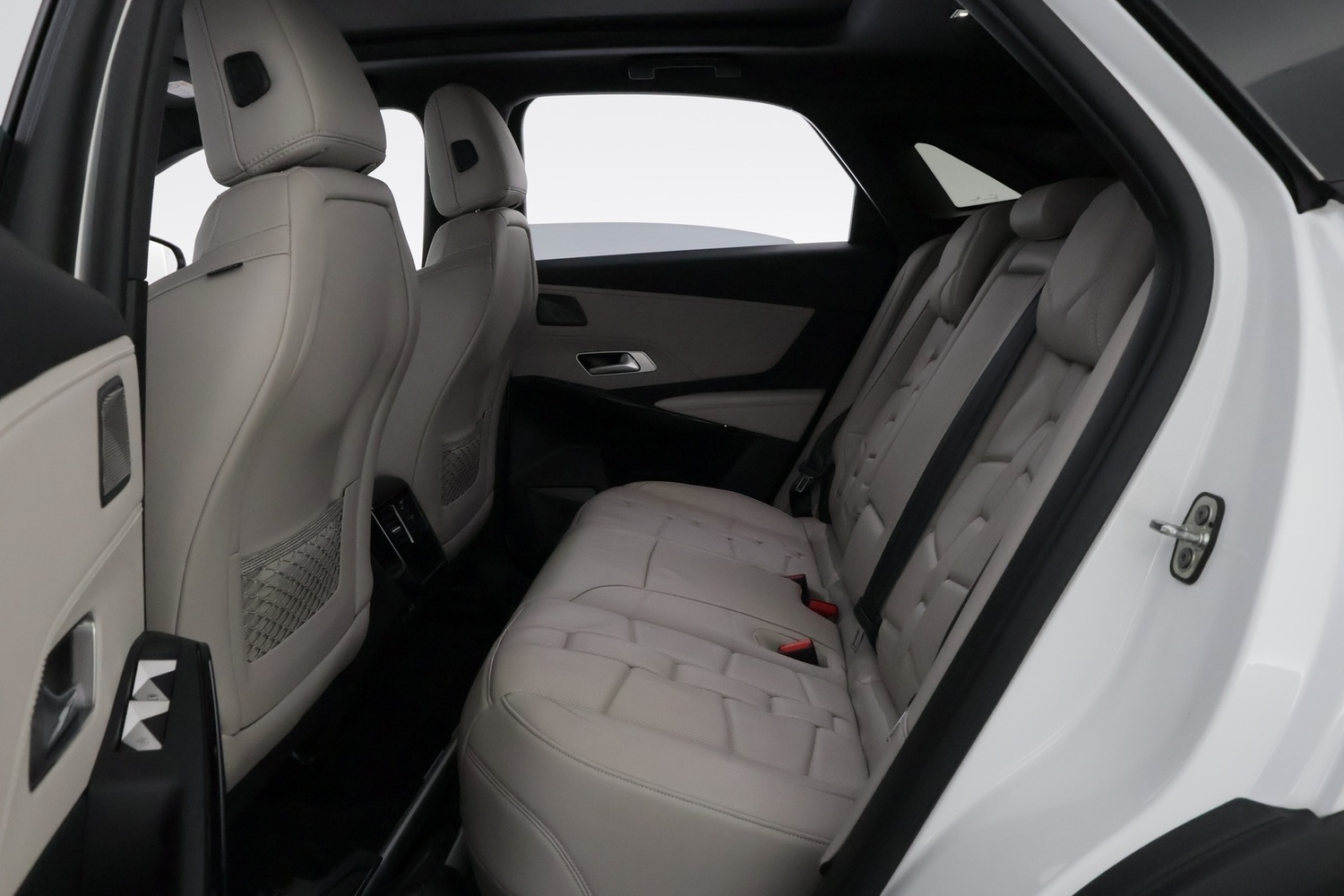 DS 7 vaihtoauto