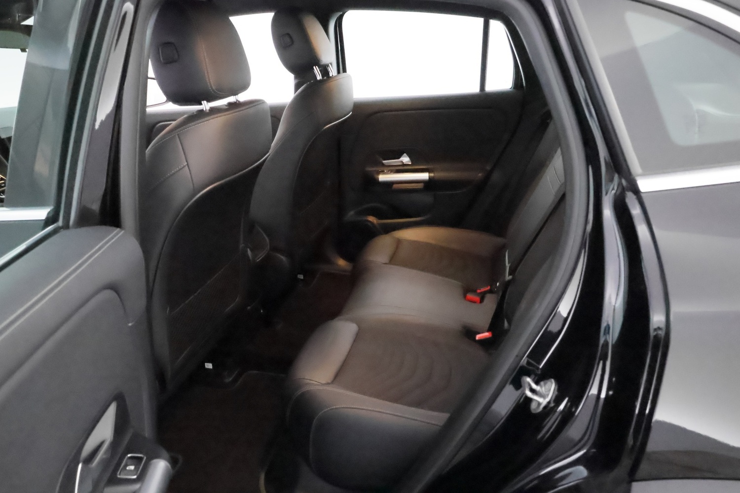 Mercedes-Benz EQA vaihtoauto