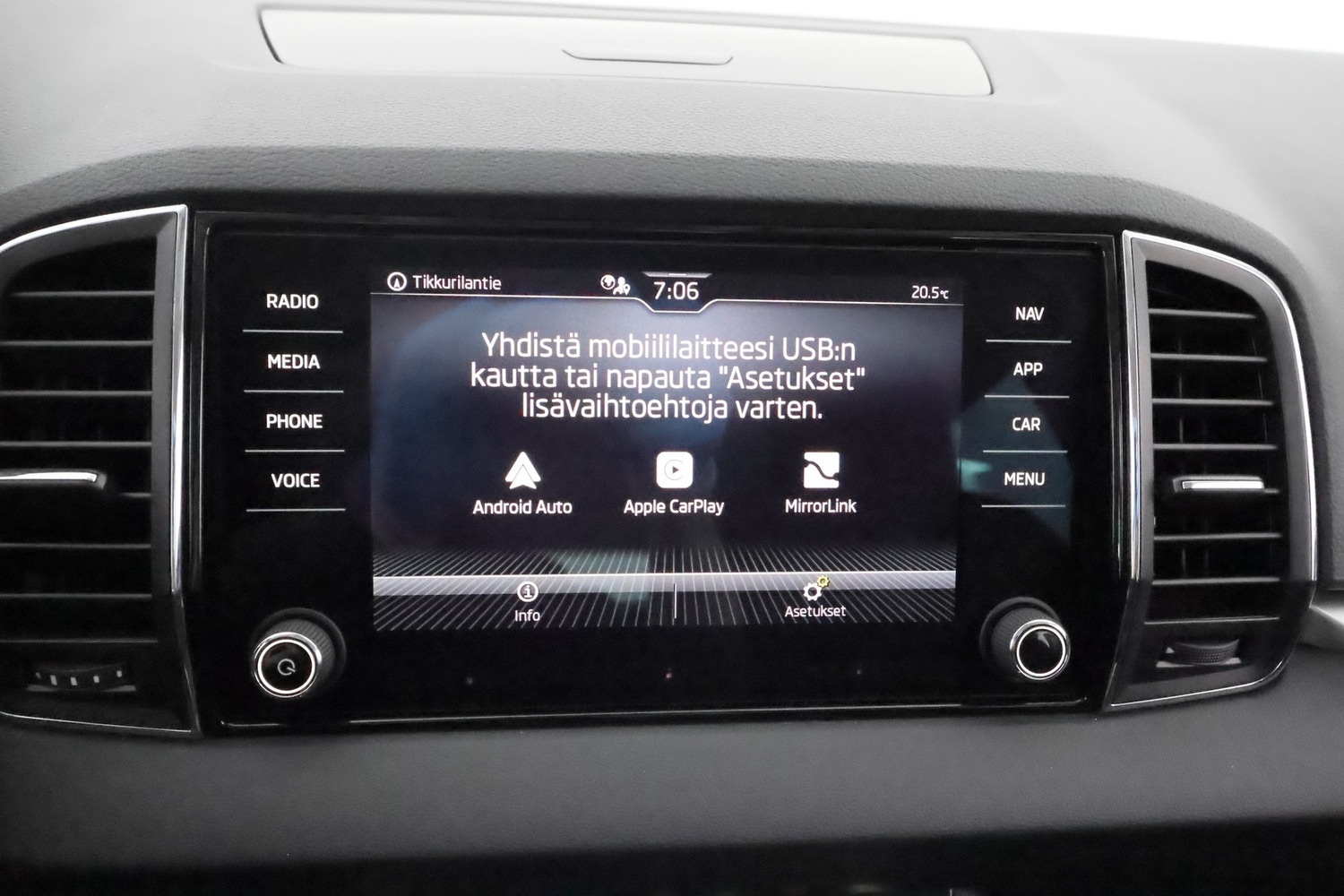 Skoda Karoq vaihtoauto