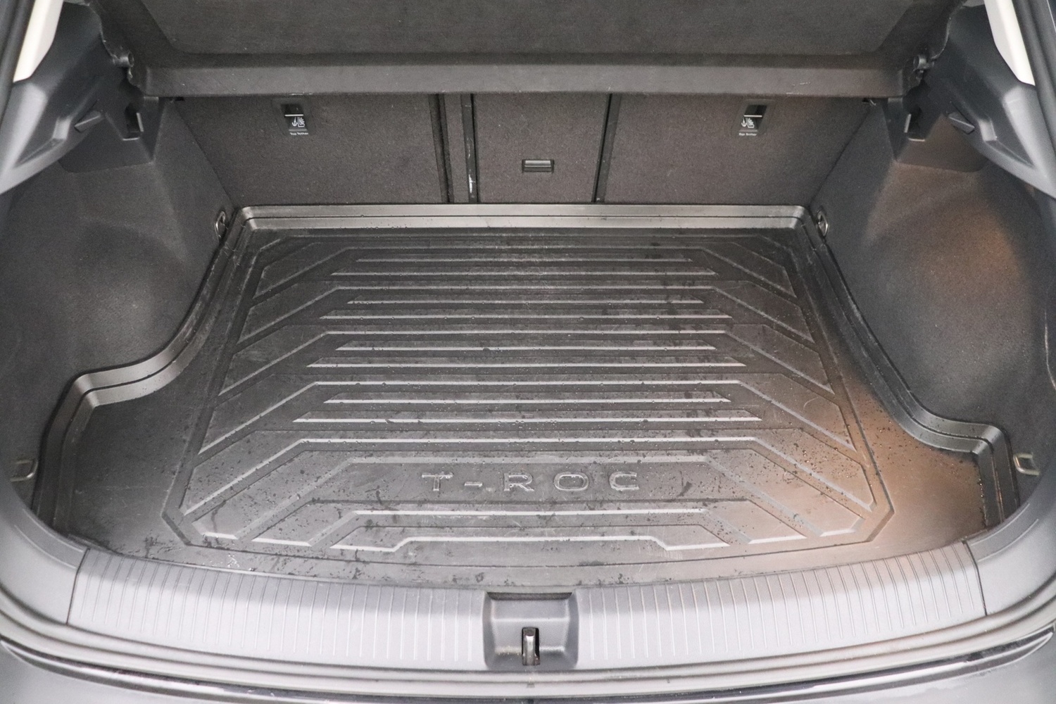 Volkswagen T-Roc vaihtoauto