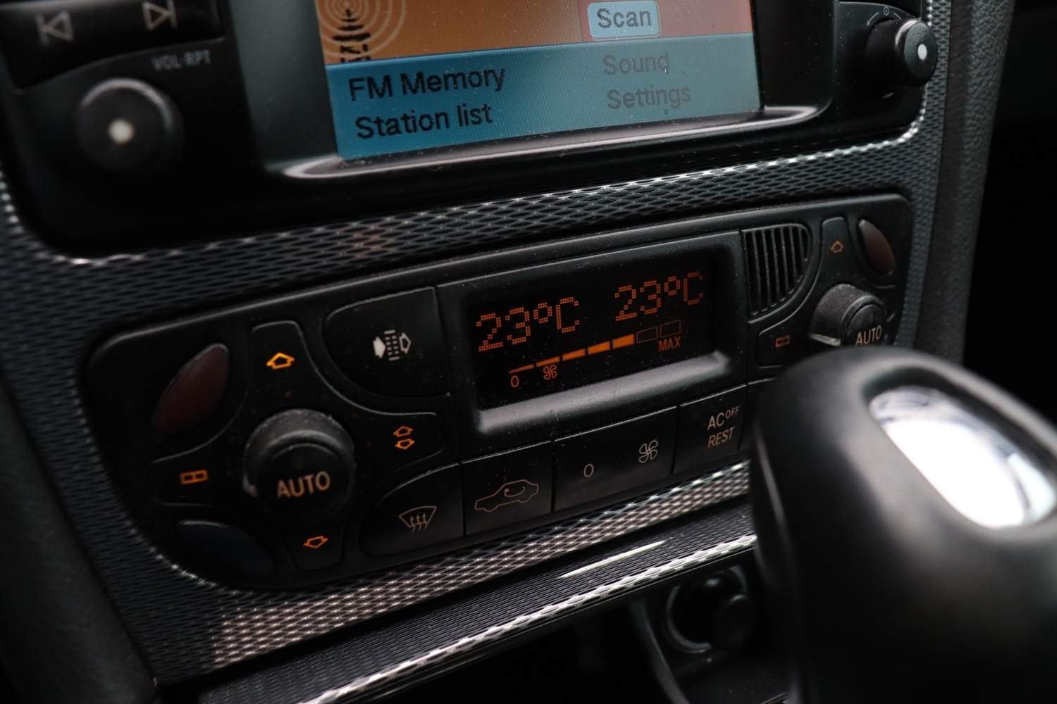 Mercedes-Benz CLK vaihtoauto
