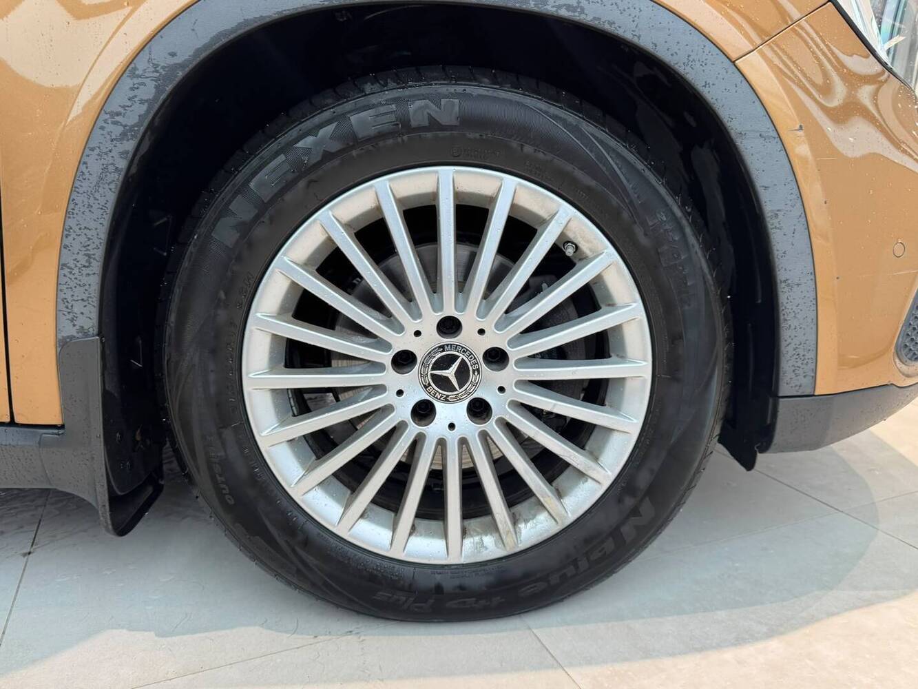 Mercedes-Benz GLA vaihtoauto