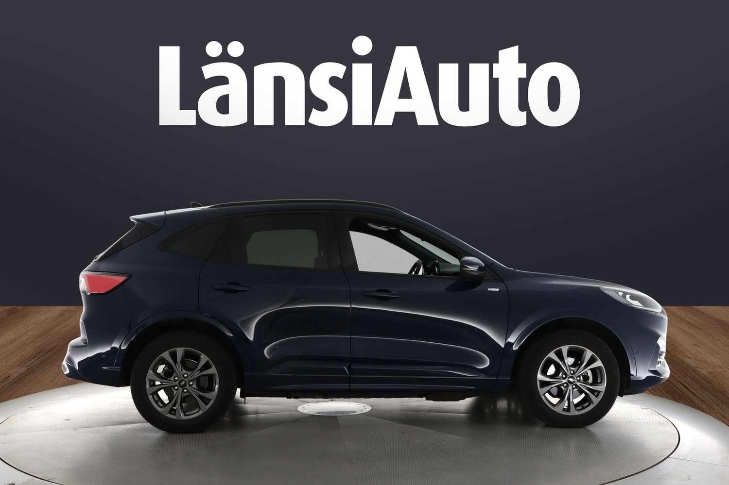 Ford Kuga vaihtoauto