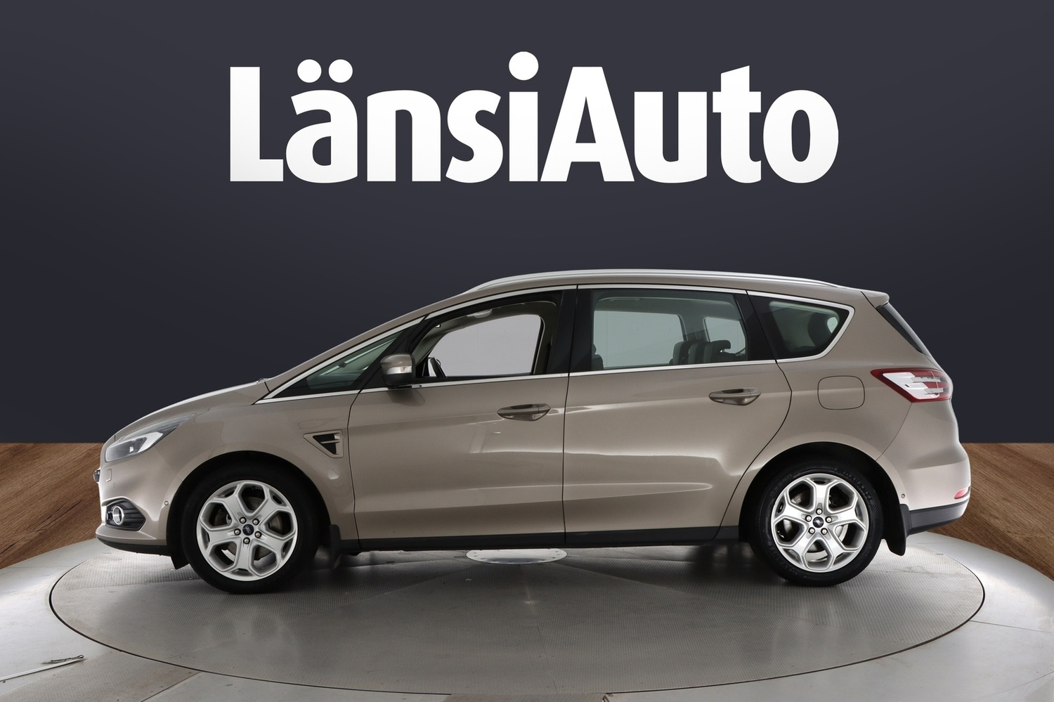 Ford S-MAX vaihtoauto
