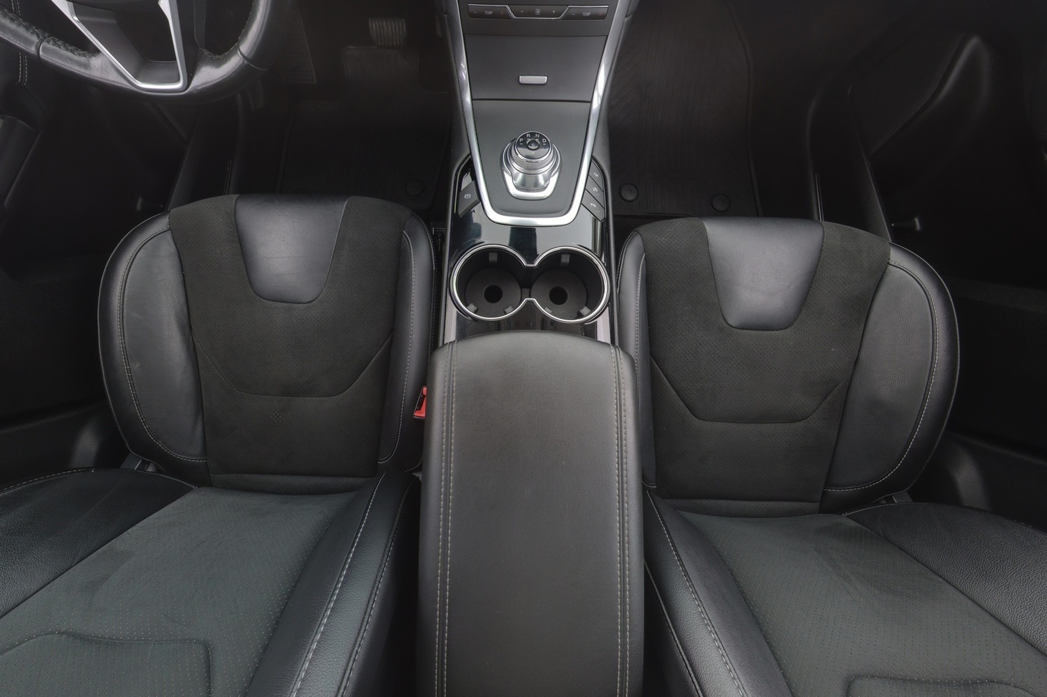 Ford S-MAX vaihtoauto