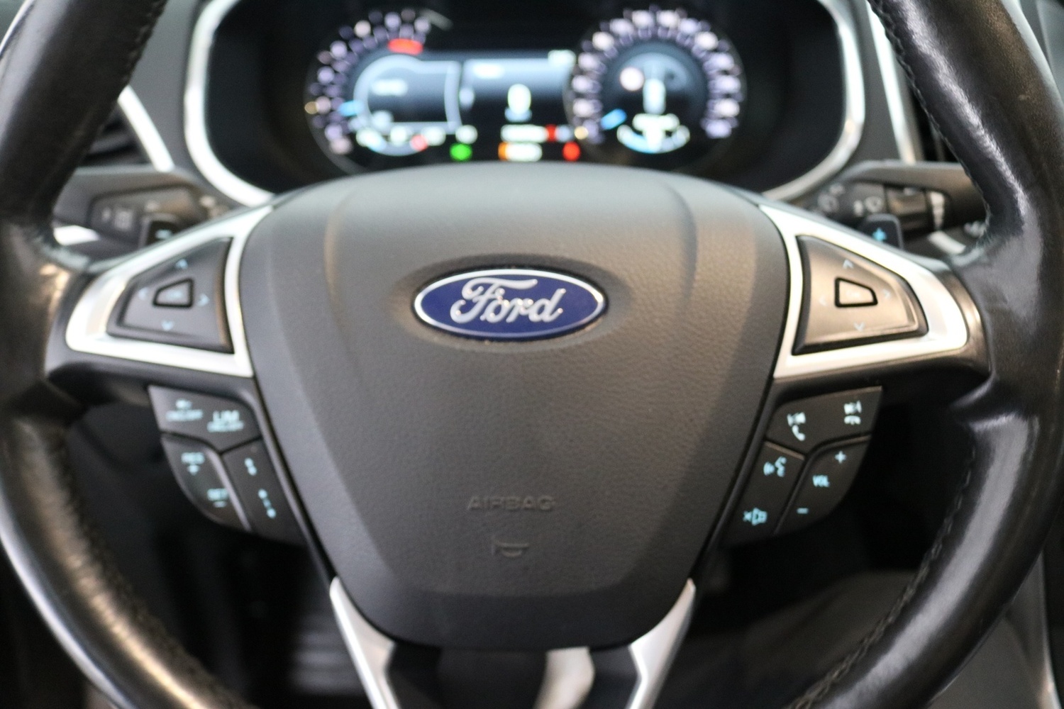 Ford S-MAX vaihtoauto