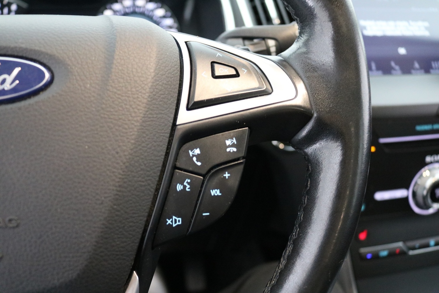 Ford S-MAX vaihtoauto