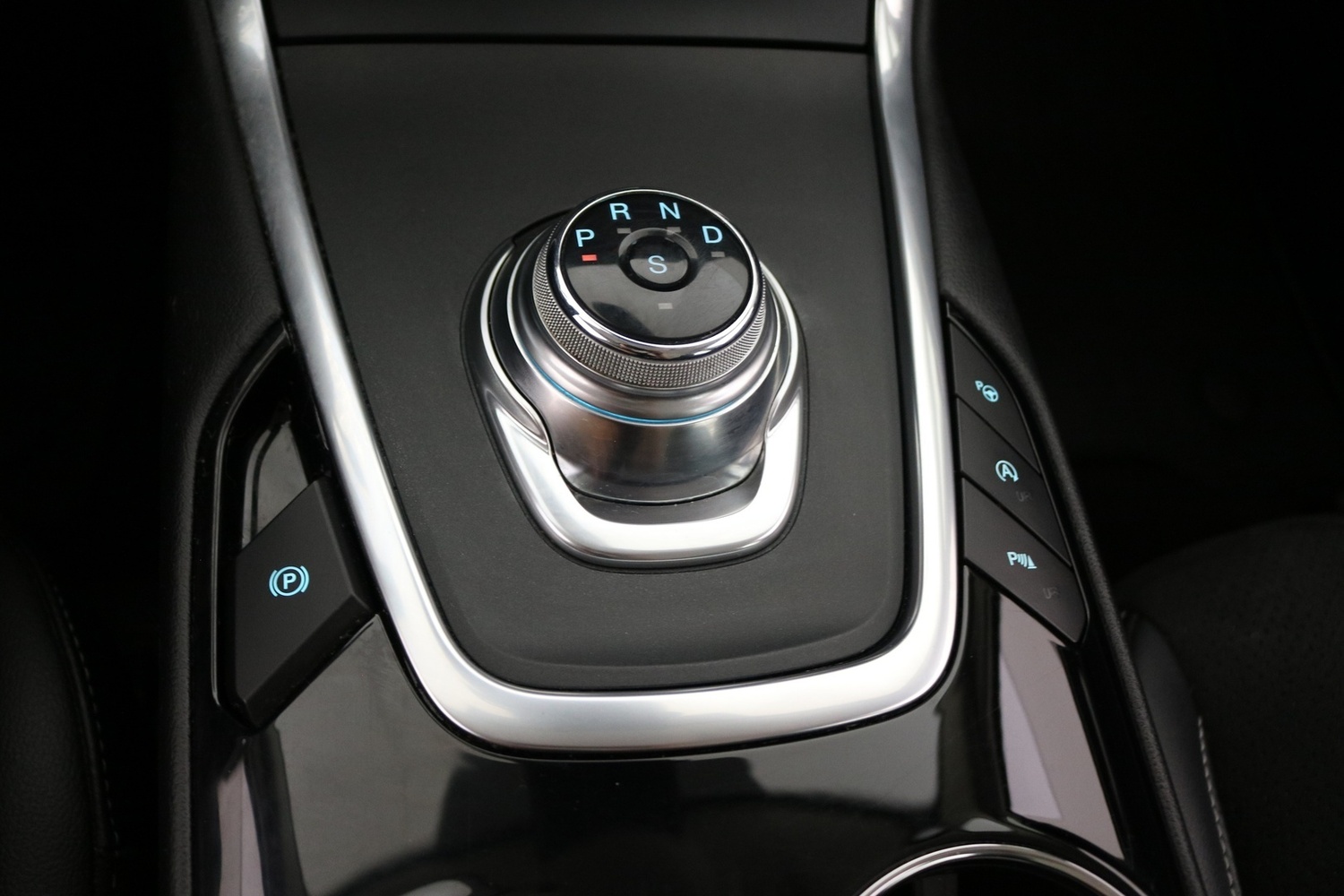 Ford S-MAX vaihtoauto
