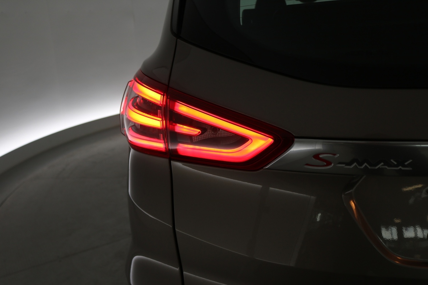 Ford S-MAX vaihtoauto