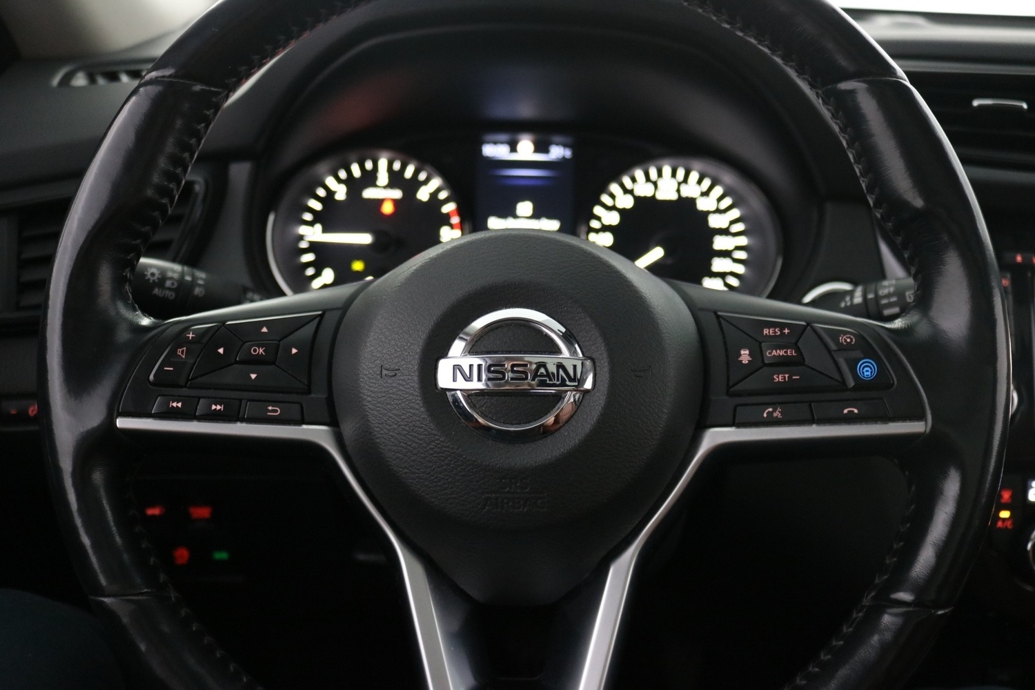 Nissan X-Trail vaihtoauto