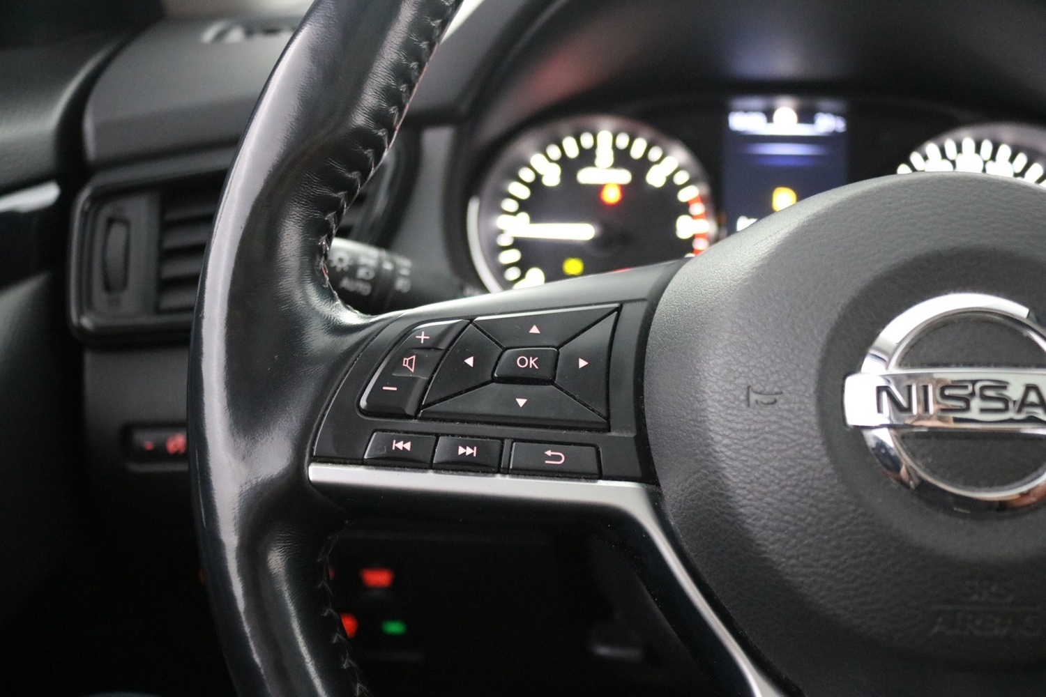 Nissan X-Trail vaihtoauto