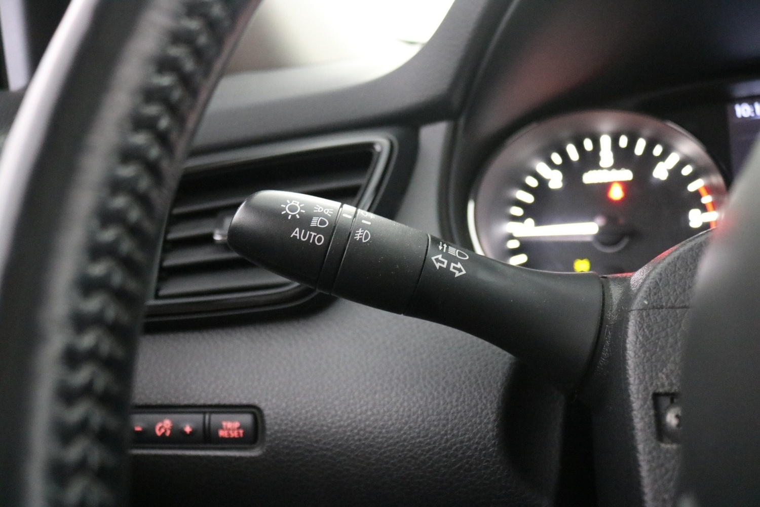 Nissan X-Trail vaihtoauto