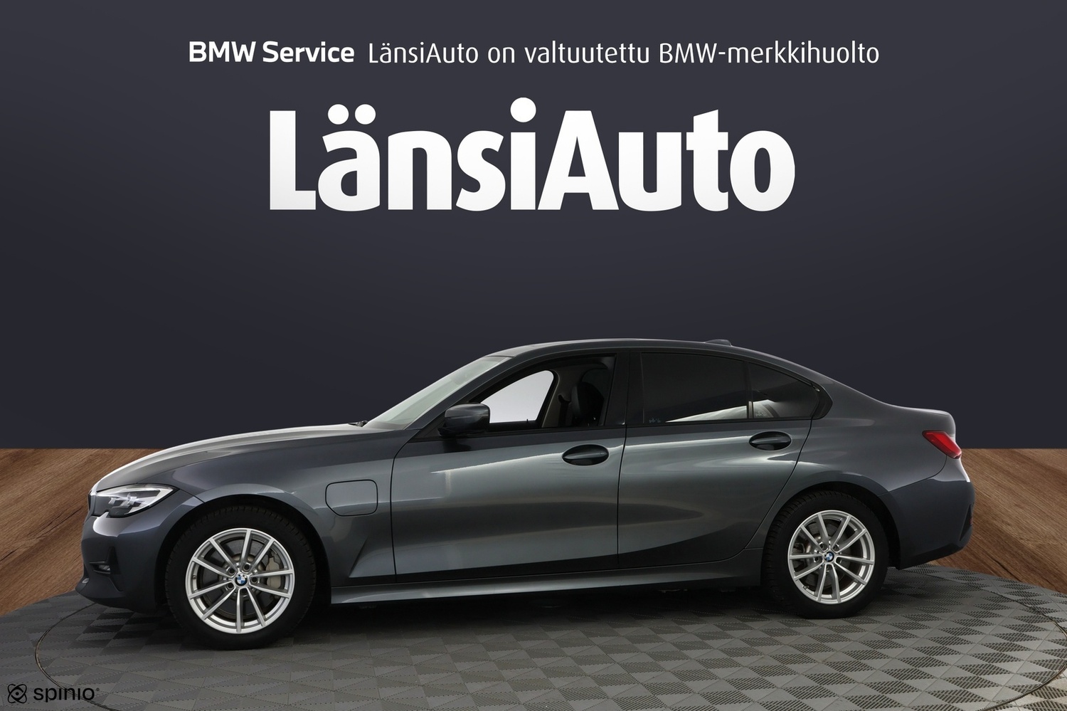 BMW 330 vaihtoauto