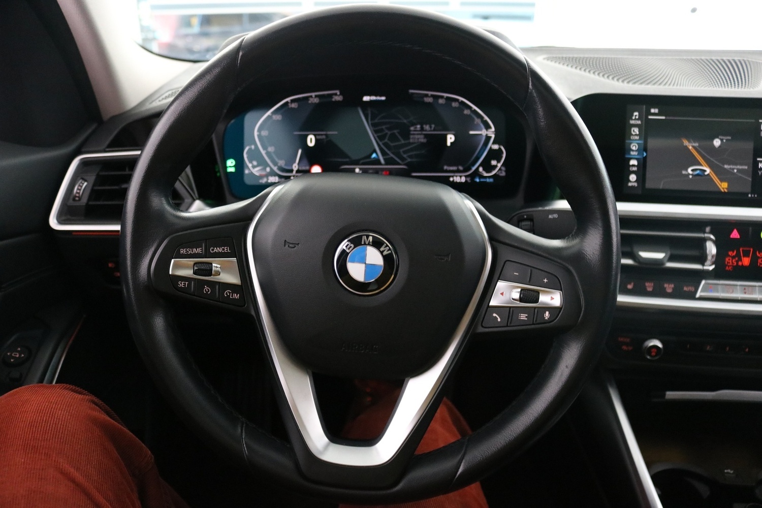 BMW 330 vaihtoauto
