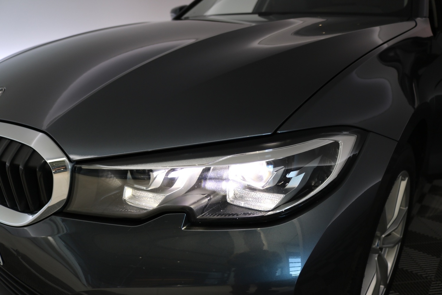 BMW 330 vaihtoauto