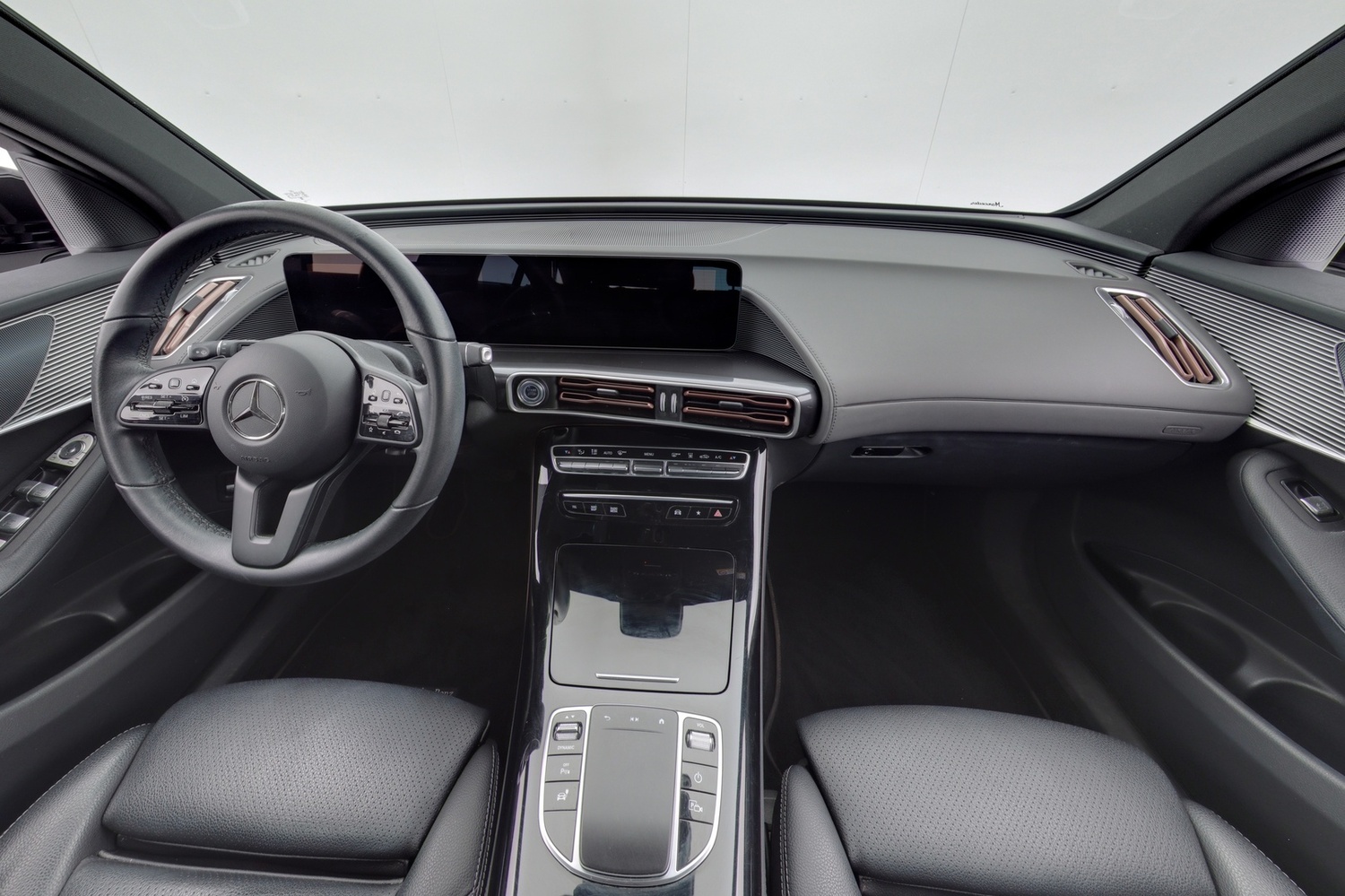 Mercedes-Benz EQC vaihtoauto