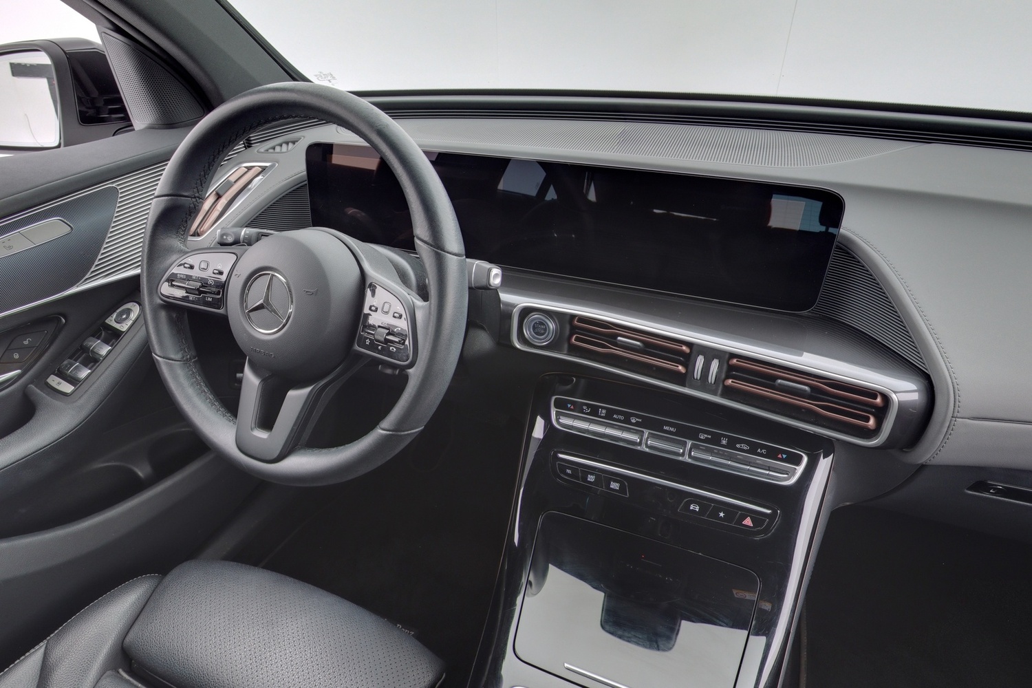 Mercedes-Benz EQC vaihtoauto