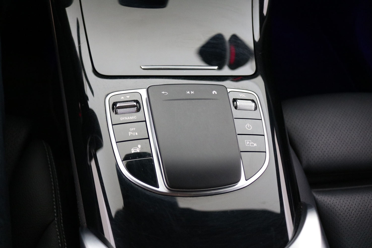 Mercedes-Benz EQC vaihtoauto