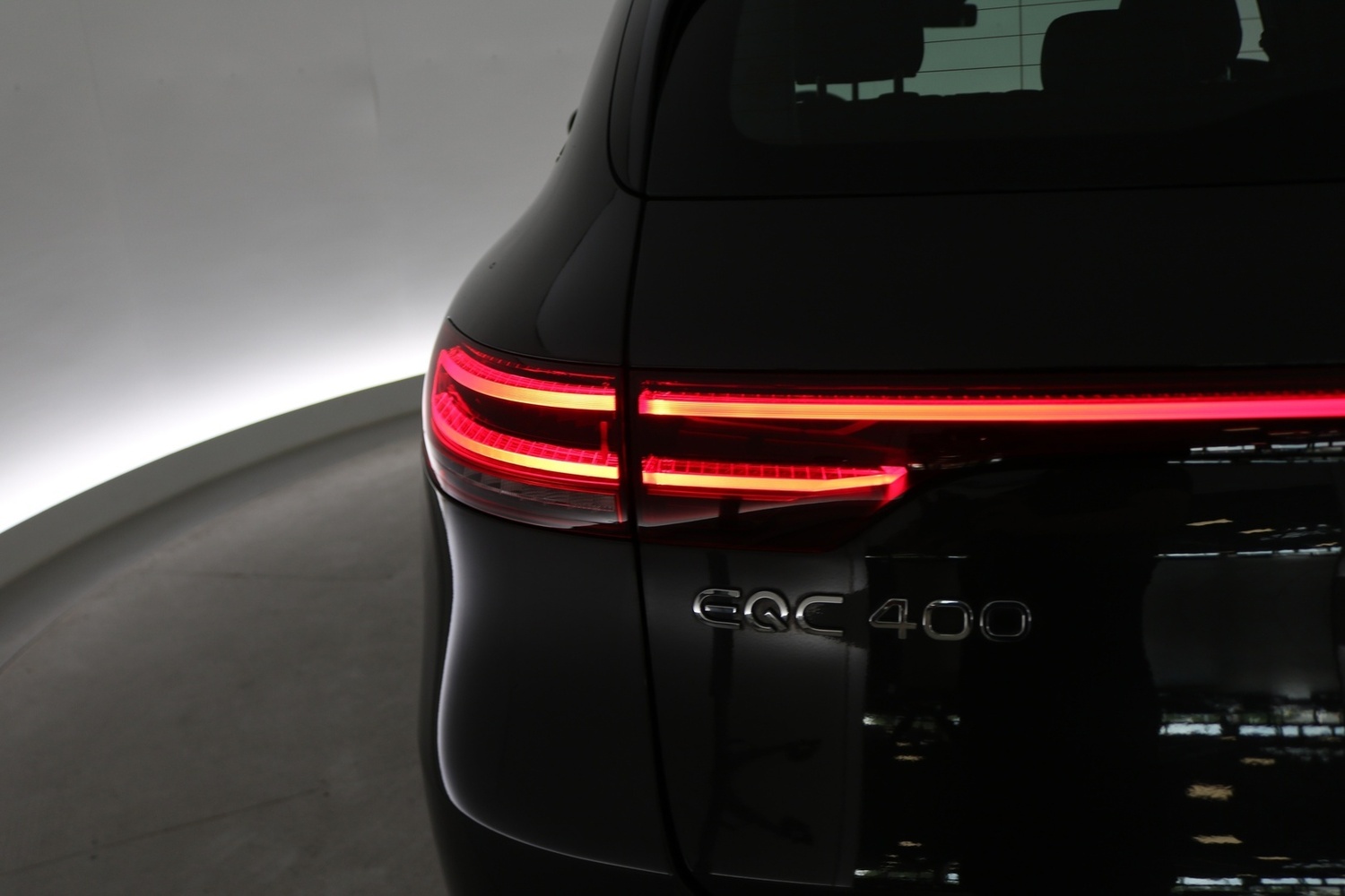 Mercedes-Benz EQC vaihtoauto