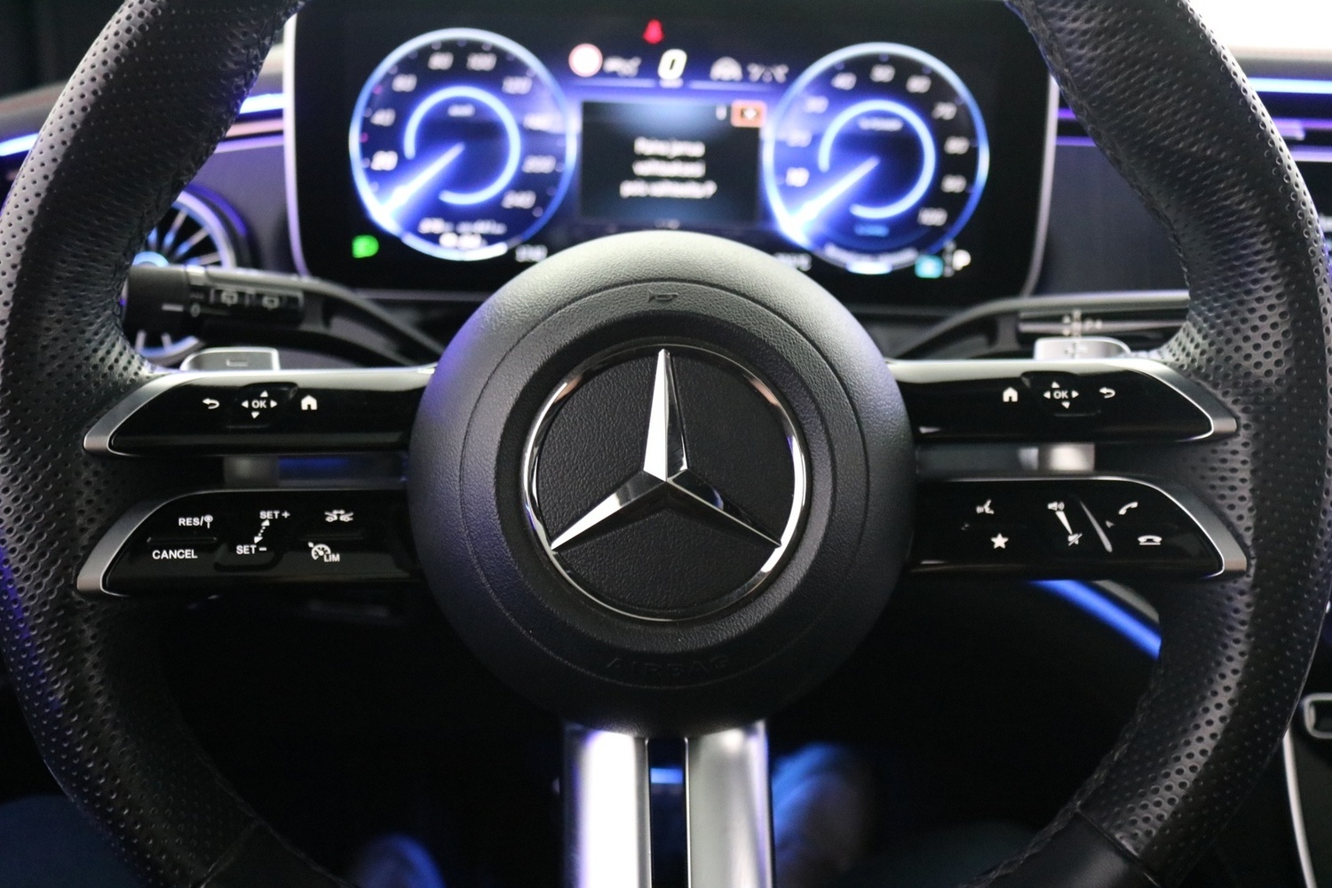 Mercedes-Benz EQE vaihtoauto