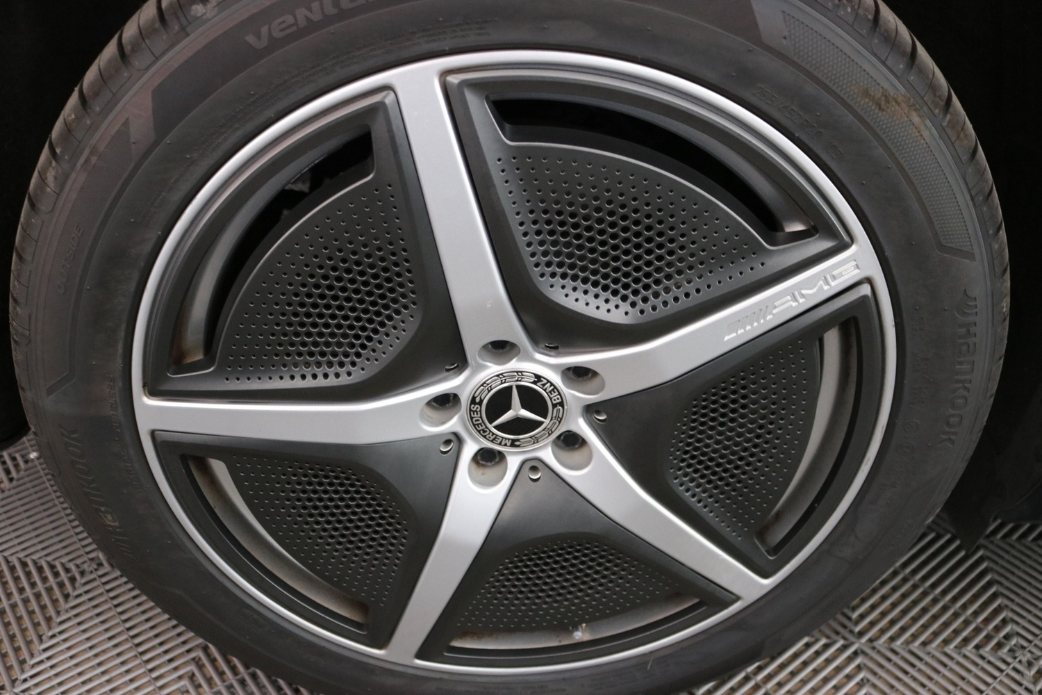 Mercedes-Benz EQE vaihtoauto