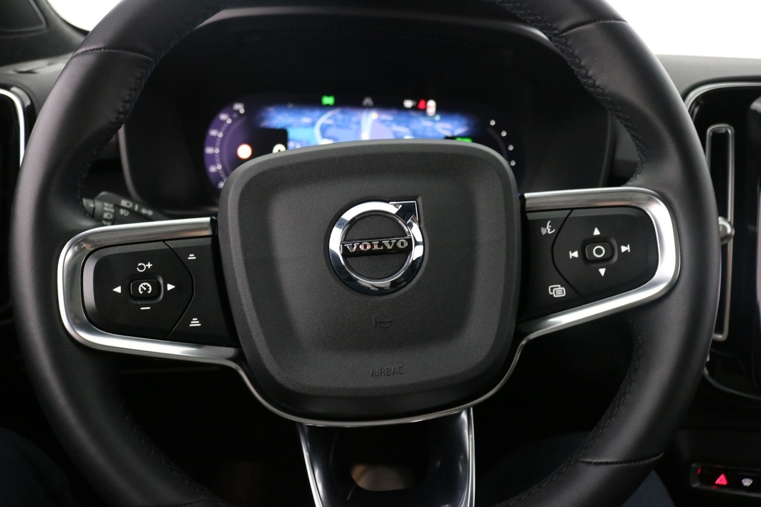 Volvo C40 vaihtoauto