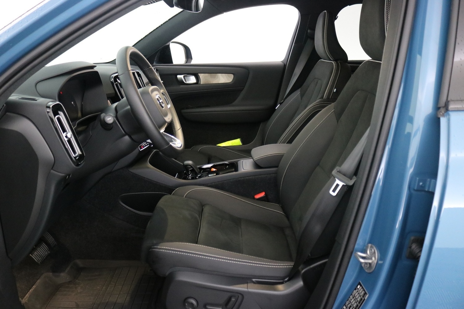 Volvo EX40 vaihtoauto