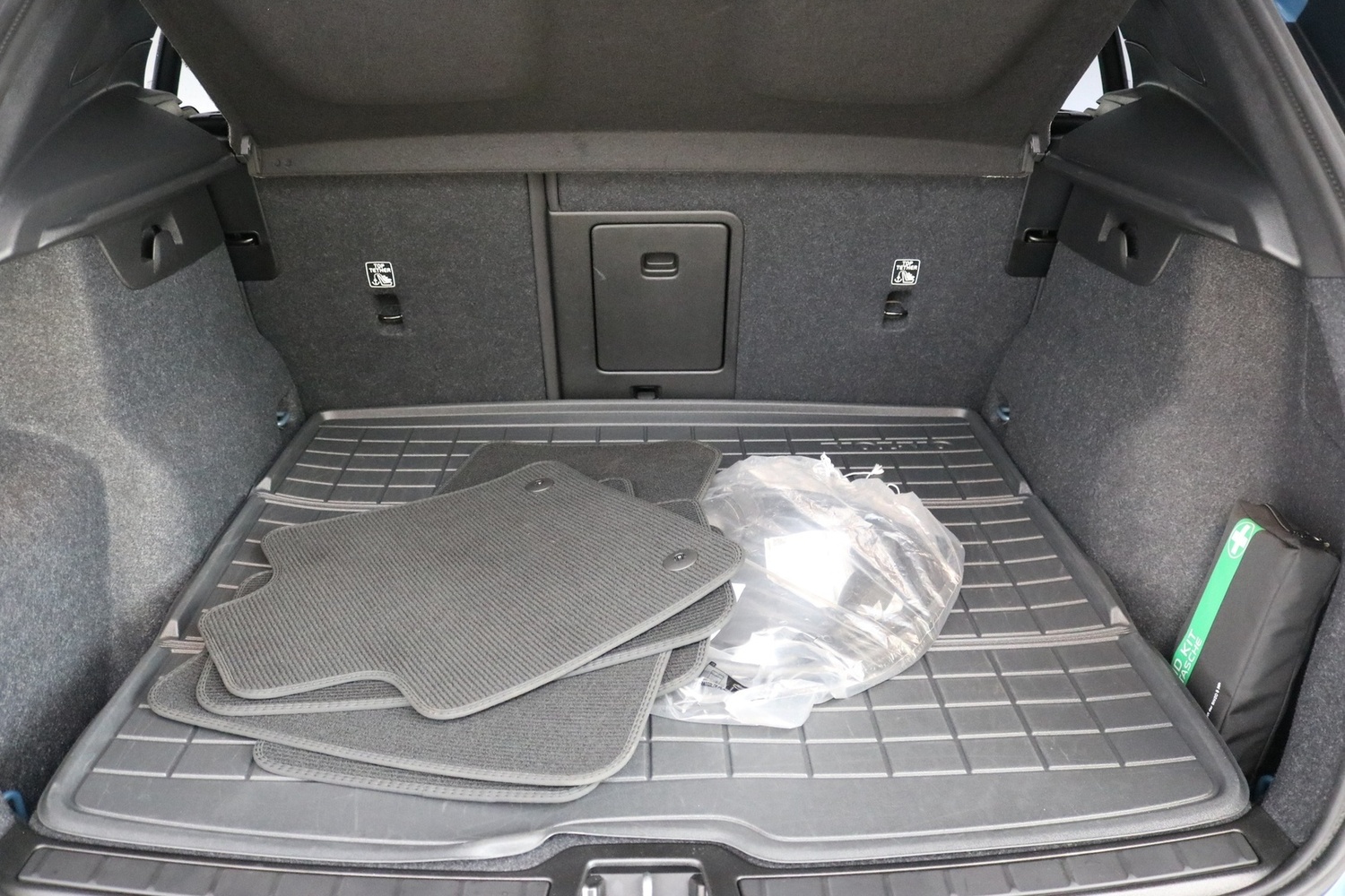 Volvo EX40 vaihtoauto