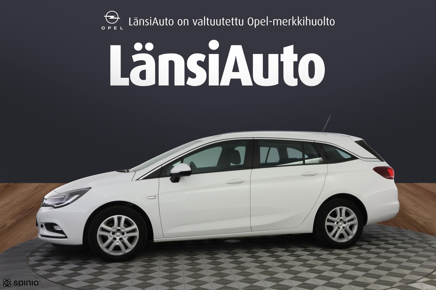 Opel Astra vaihtoauto