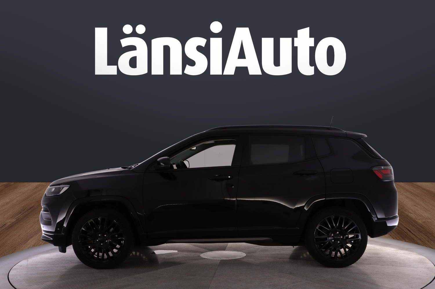 Jeep Compass vaihtoauto