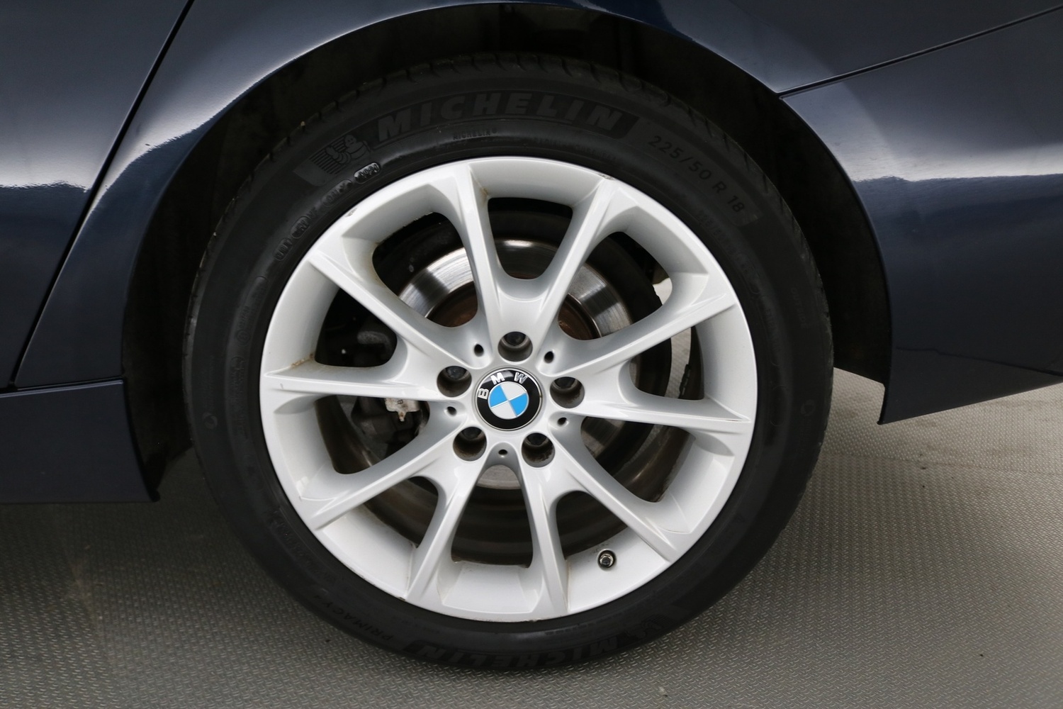 BMW 320 vaihtoauto