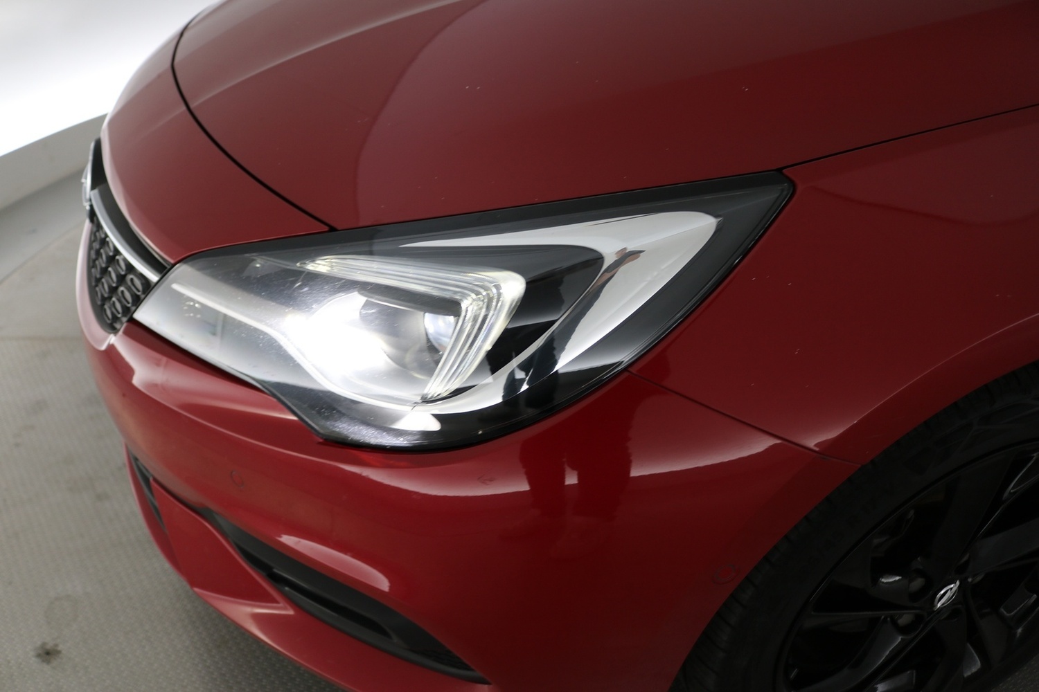 Opel Astra vaihtoauto