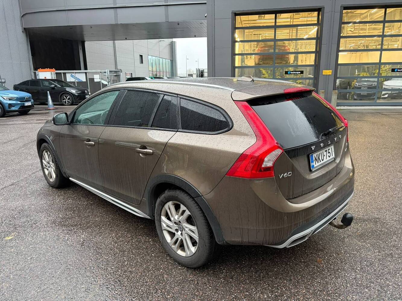 Volvo V60 Cross Country vaihtoauto