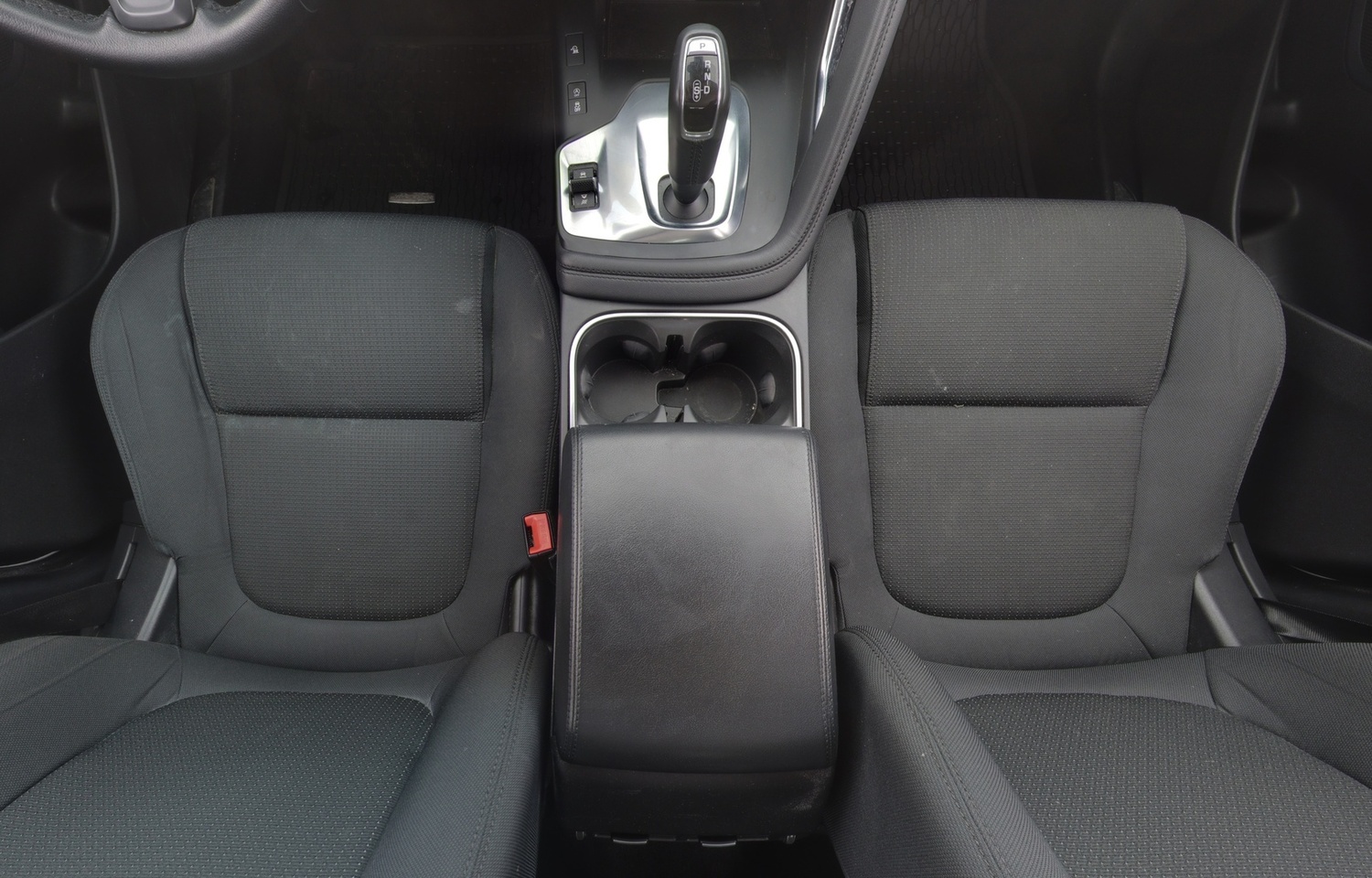 Jaguar E-PACE vaihtoauto