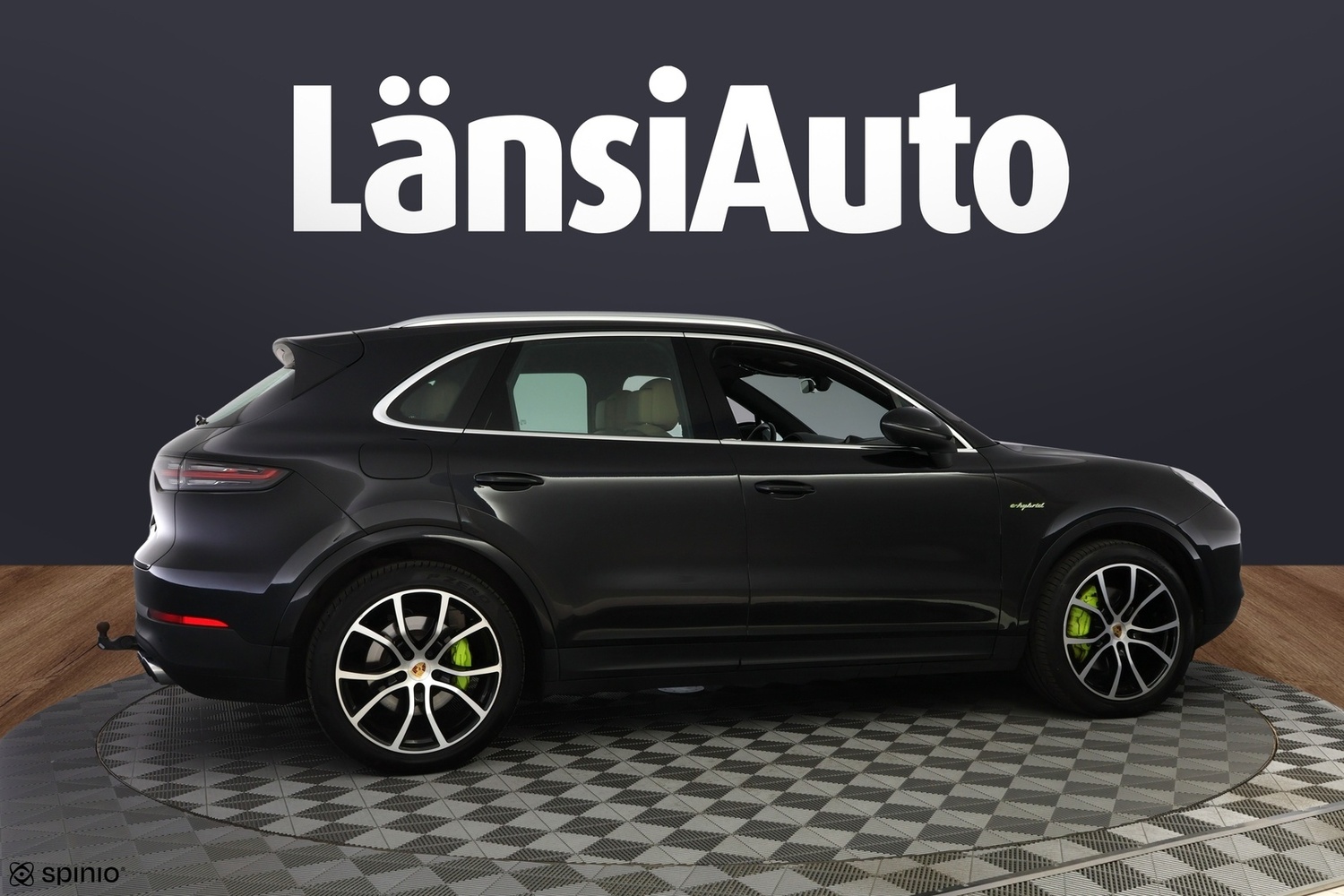 Porsche Cayenne vaihtoauto