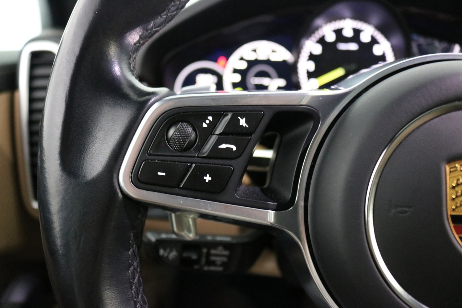 Porsche Cayenne vaihtoauto
