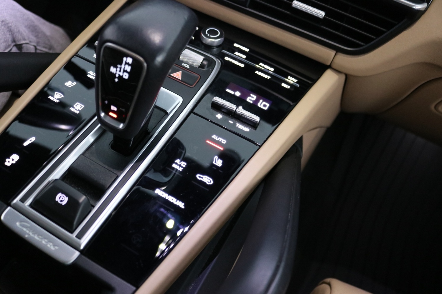 Porsche Cayenne vaihtoauto