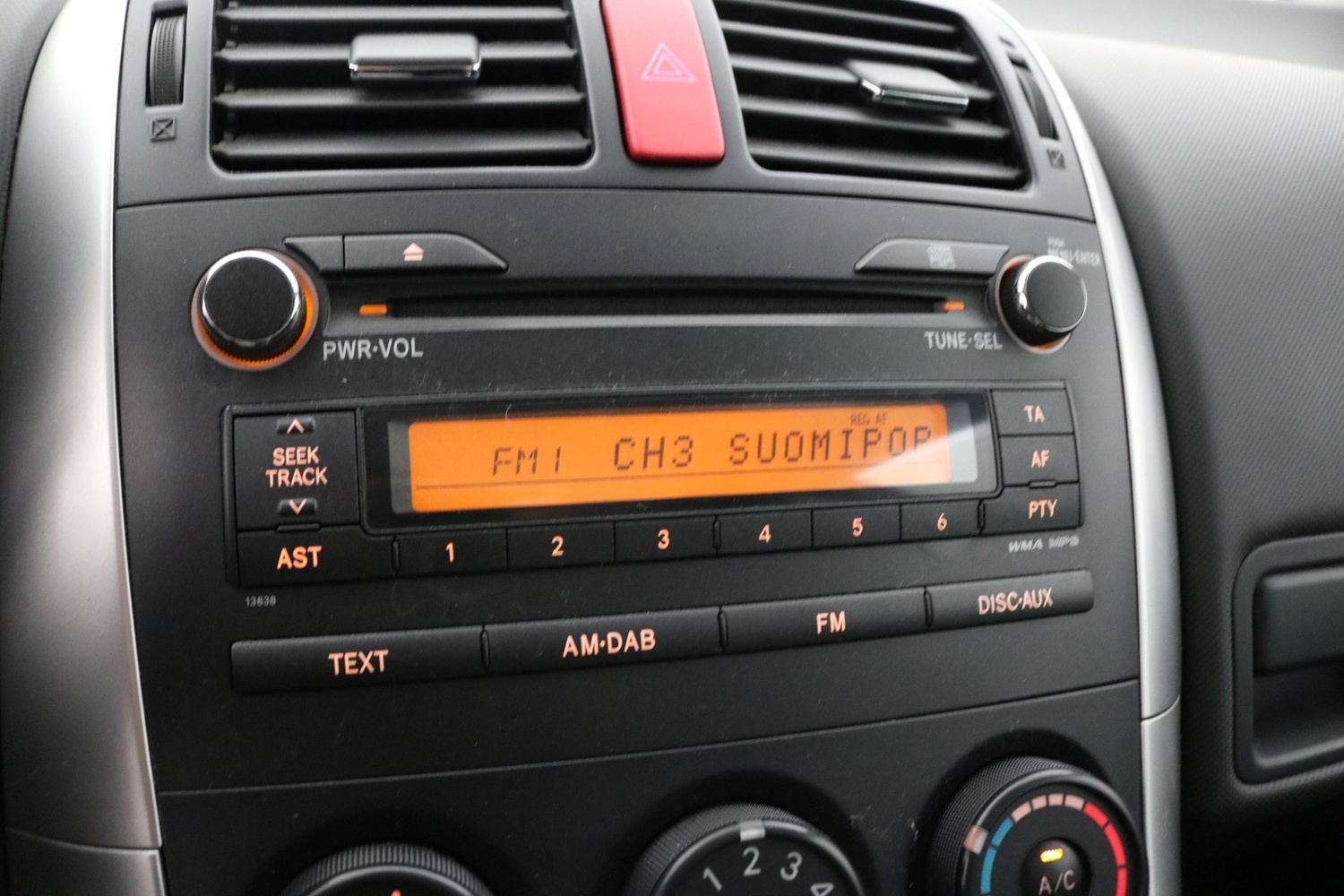 Toyota Auris vaihtoauto
