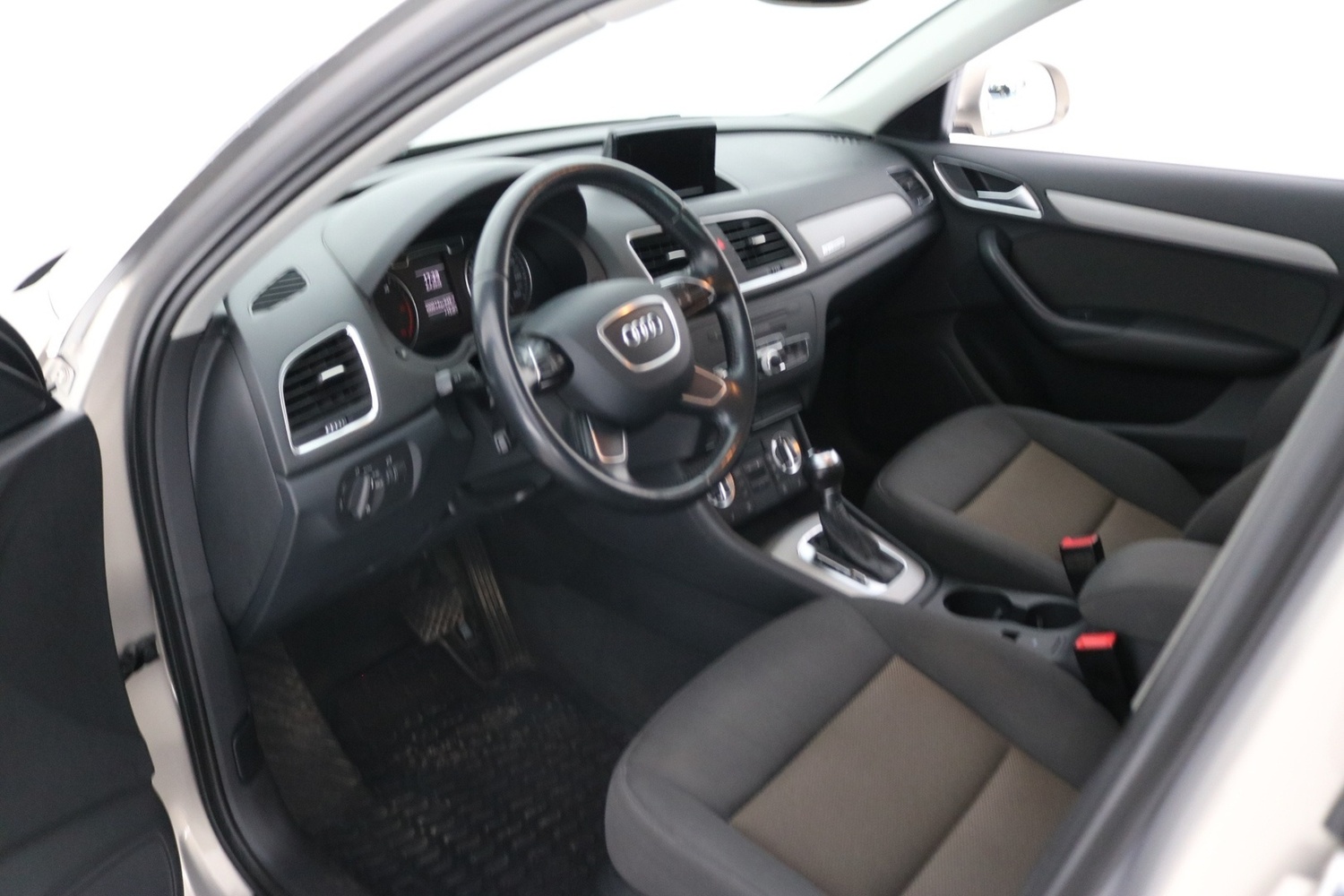 Audi Q3 vaihtoauto