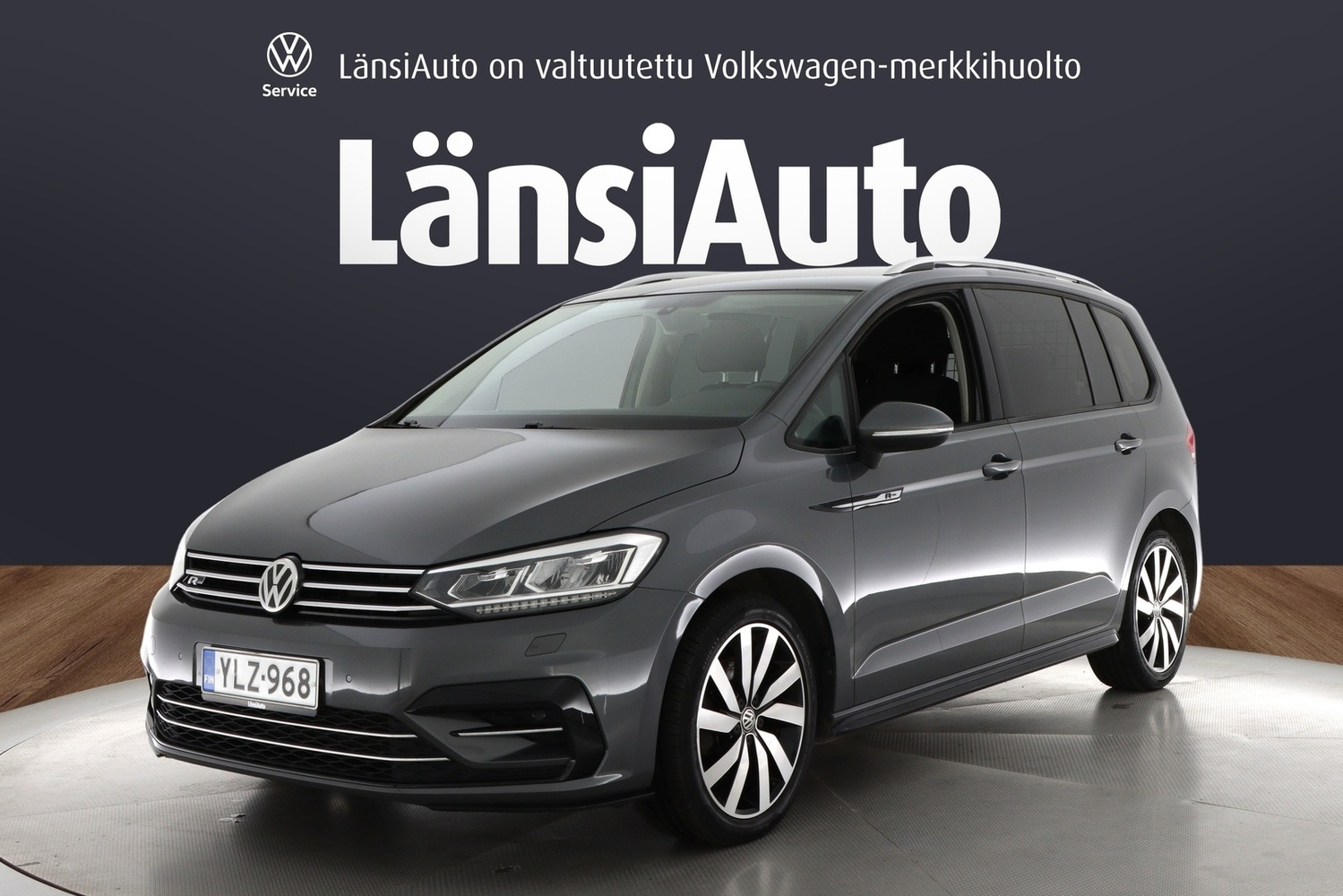 Volkswagen Touran vaihtoauto