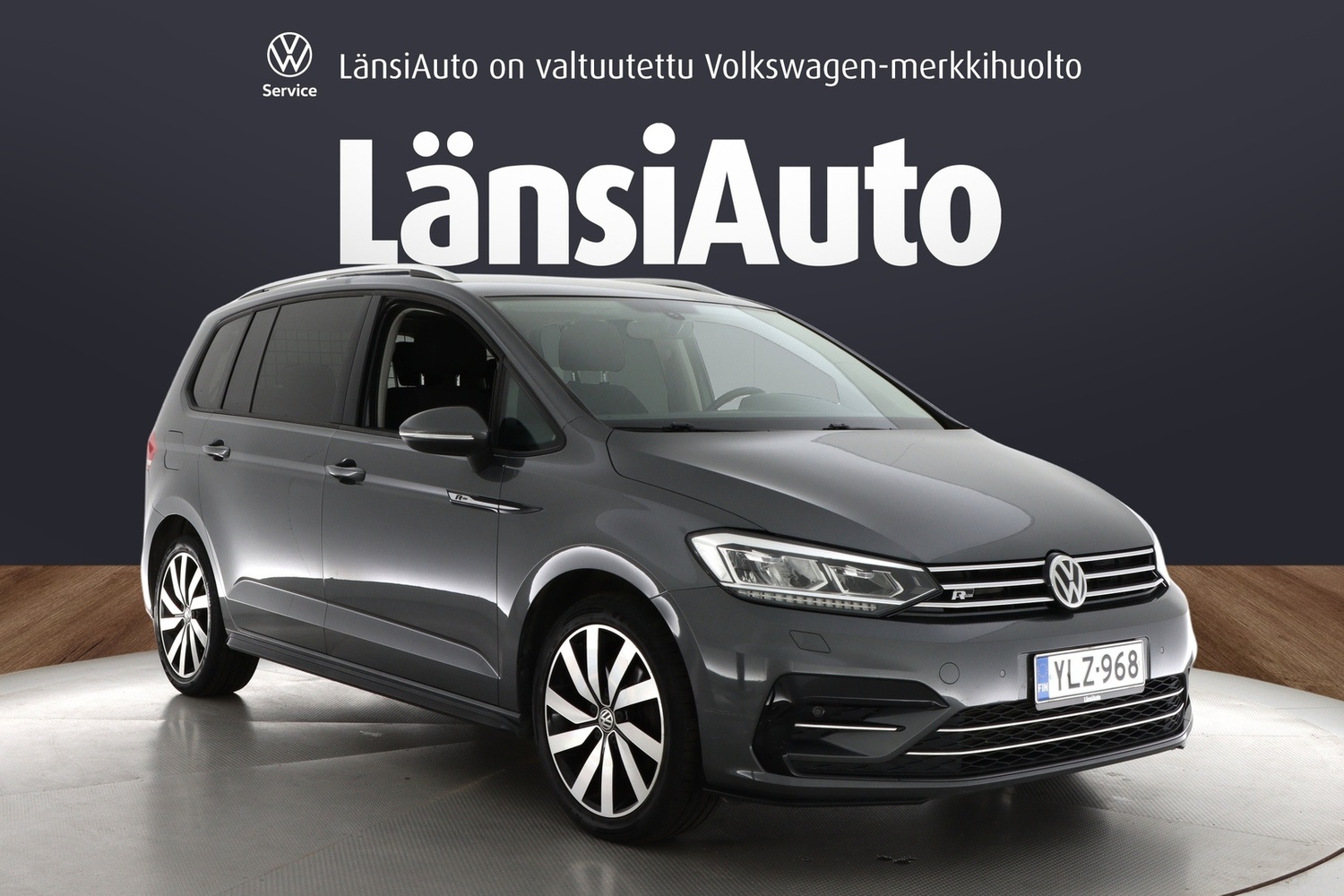 Volkswagen Touran vaihtoauto