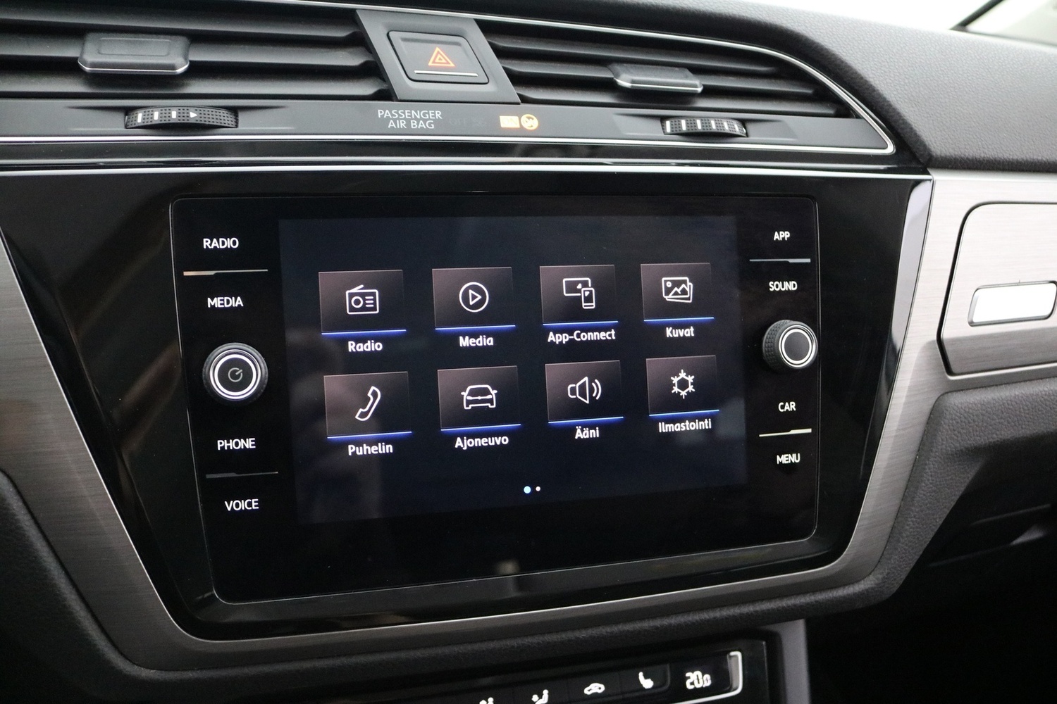 Volkswagen Touran vaihtoauto